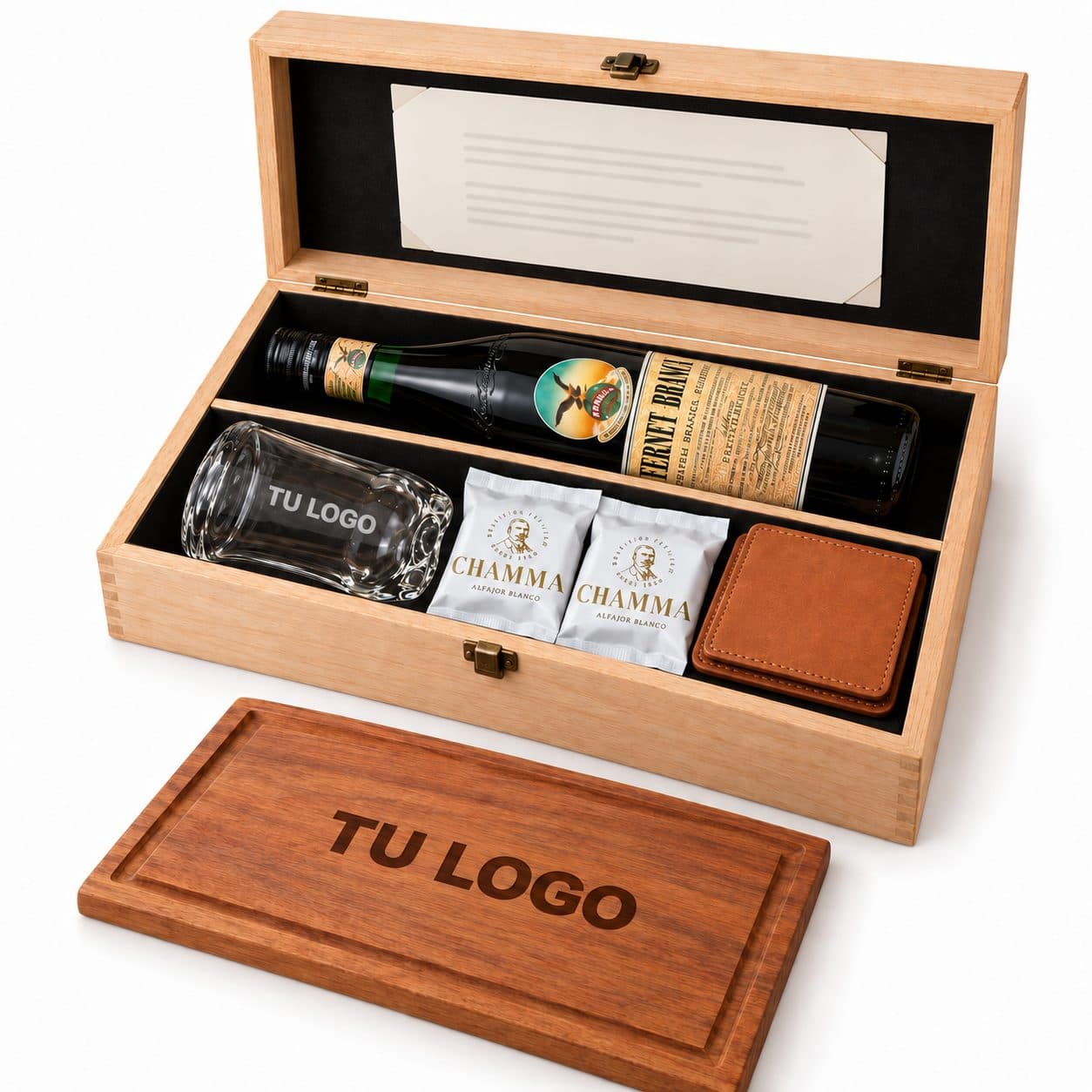 Box cordobés con picada en tabla de algarrobo grabada — caja corporativa personalizada con logo grabado a láser